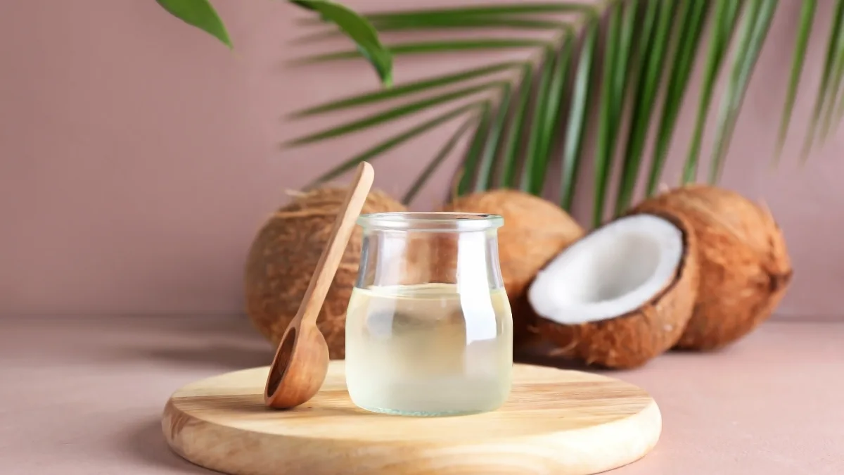 O Poder do Óleo de Coco na Beleza: Da Pele ao Cabelo