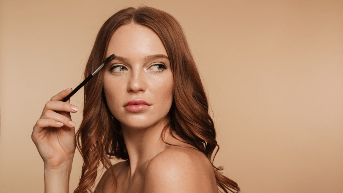 Maquiagem Natural: 4 Dicas de Como Criar um Look Minimalista e Elegante