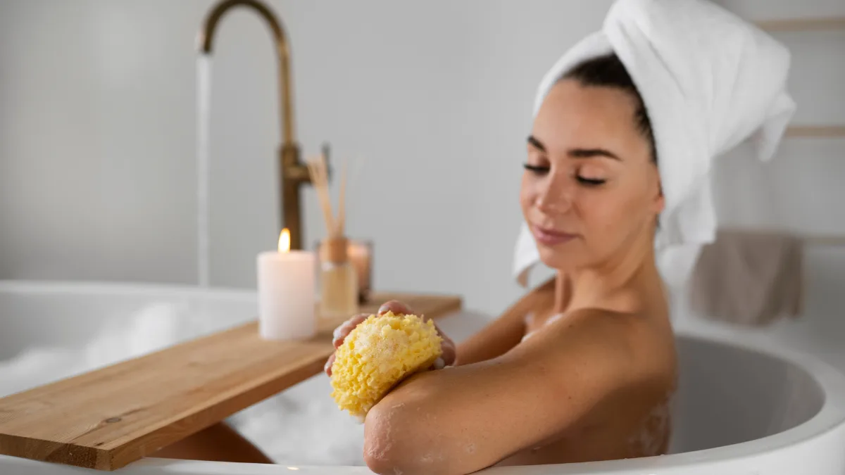 Beleza no Banho: Truques para Transformar Seu Banho em um Spa